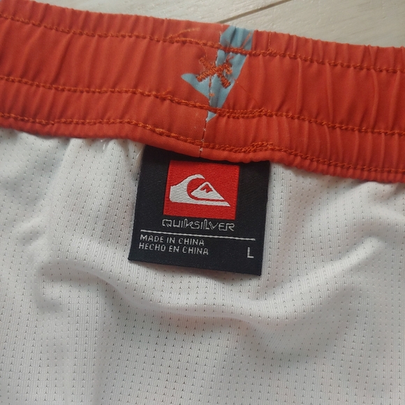 QUIKSILVER NEW Waterman Elastic lined Surf Shorts - Picture 16 of 16